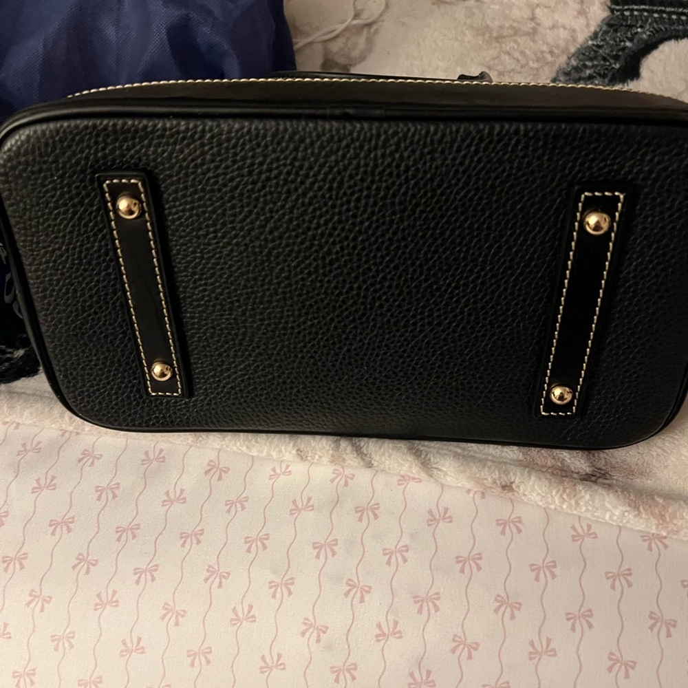 Dooney & Bourke large satchel Black/Black EUC - Picture 5 of 10